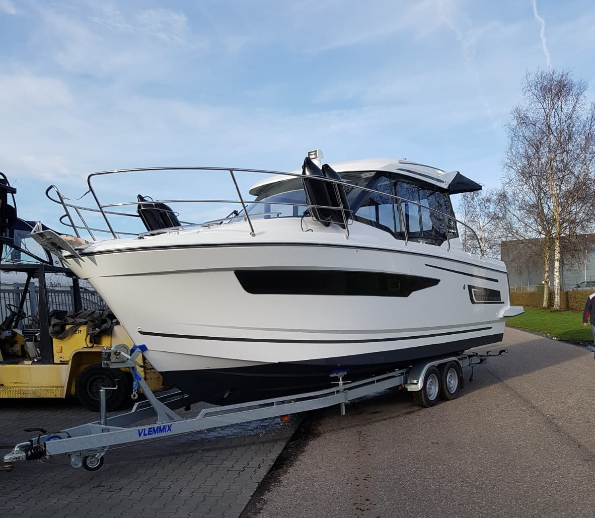 Jeanneau  Merry Fisher 895 Te koop