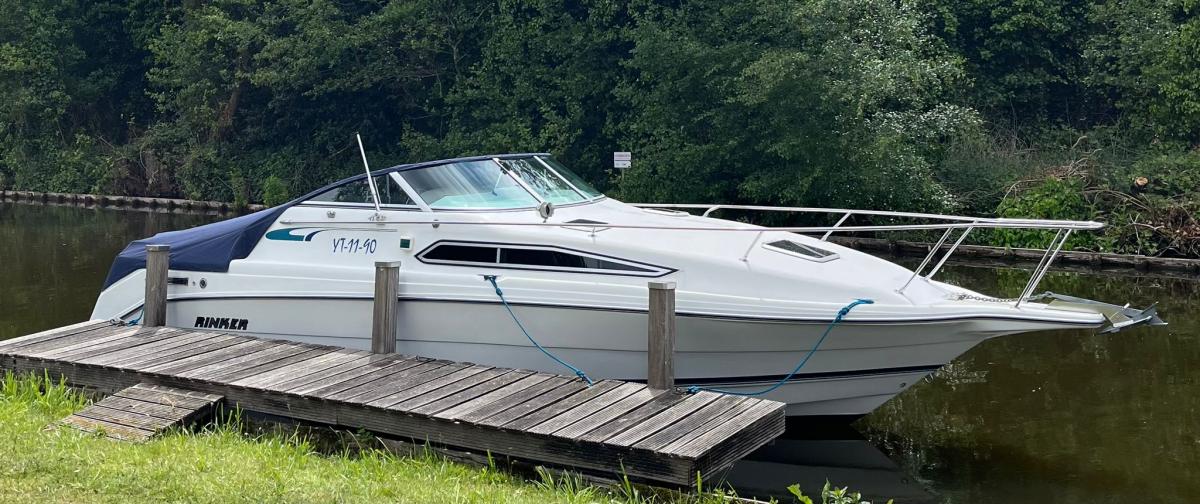 Rinker 260 FIESTA FEE Te koop