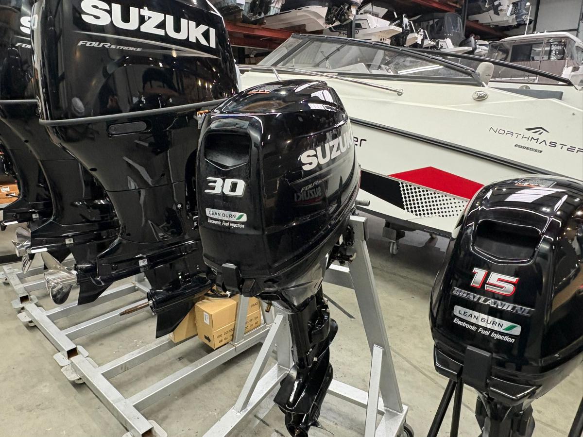 Suzuki DF30ARL EFI Te koop