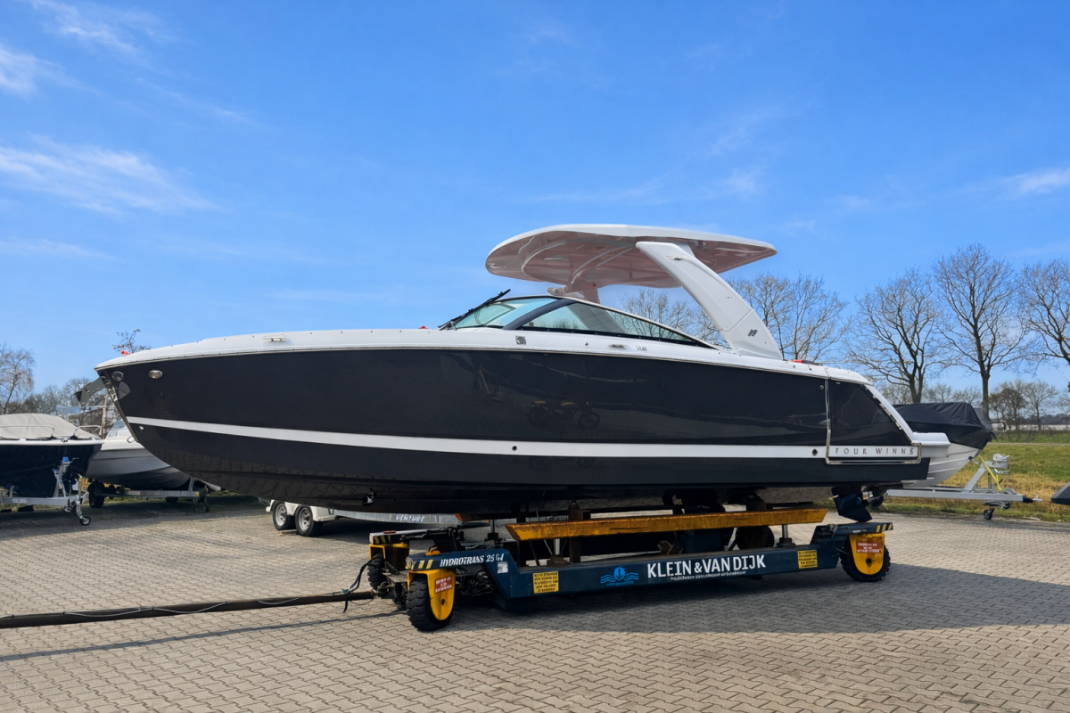 Four Winns H9 Bowrider Te koop