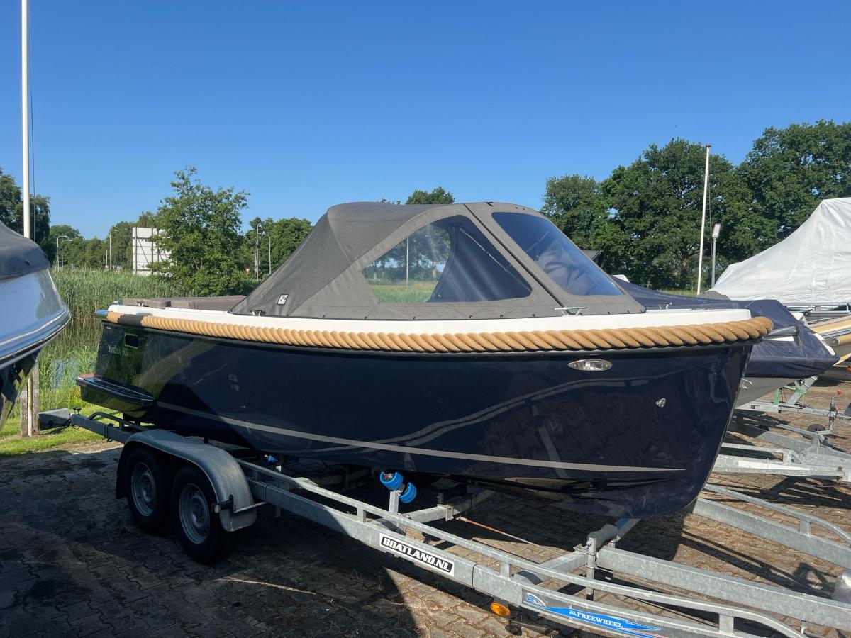 Maxima 600 Tender Te koop