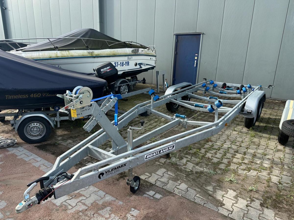 Vlemmix 2700 Verkocht