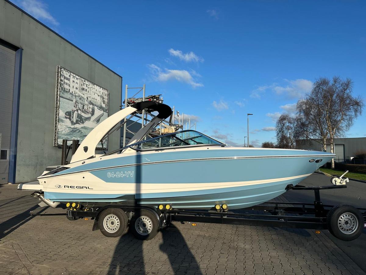 Regal 2300 Bowrider Te koop