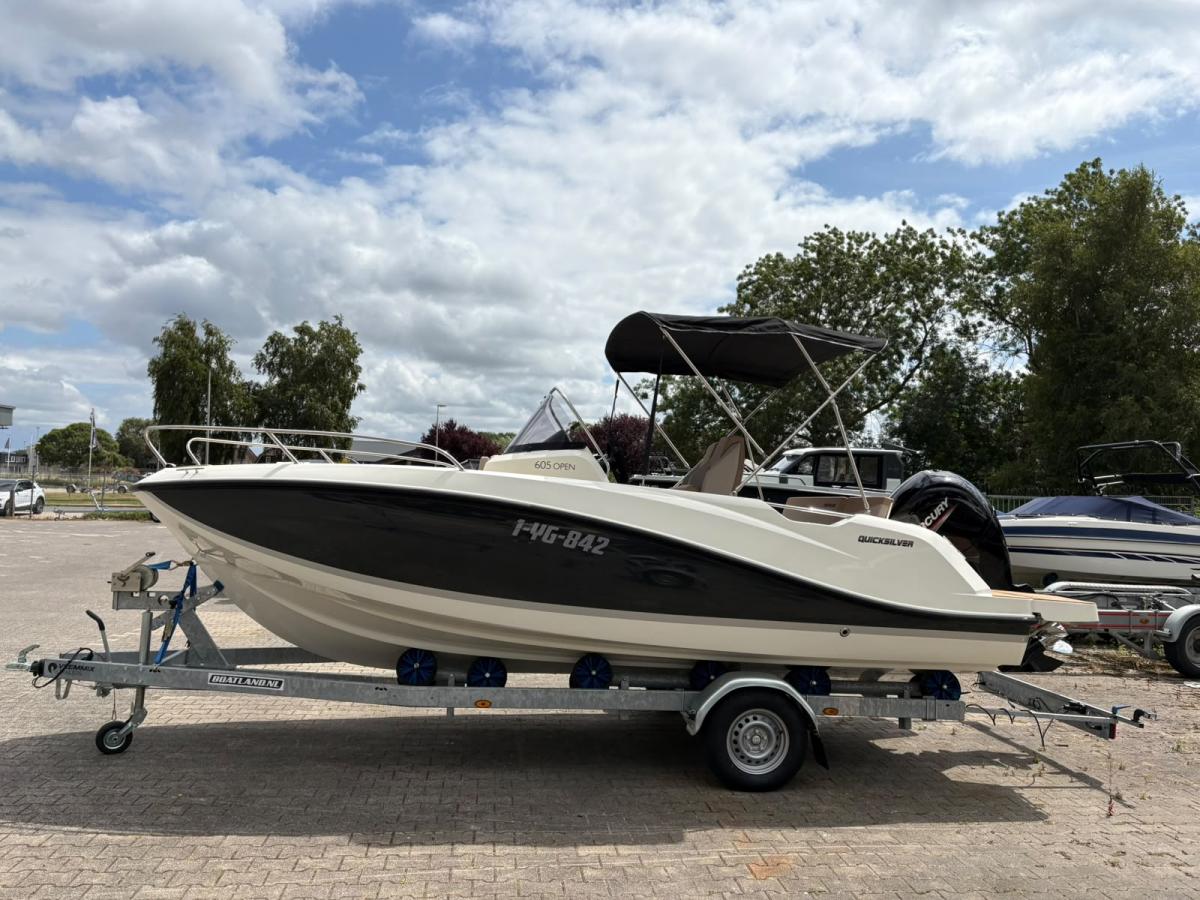 Quicksilver 605 Activ Open Te koop