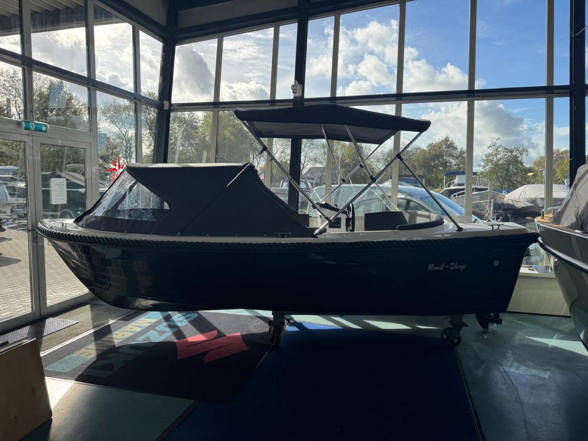 Reest Sloep 520 Classic slechts 1 seizoen oud! Gereserveerd