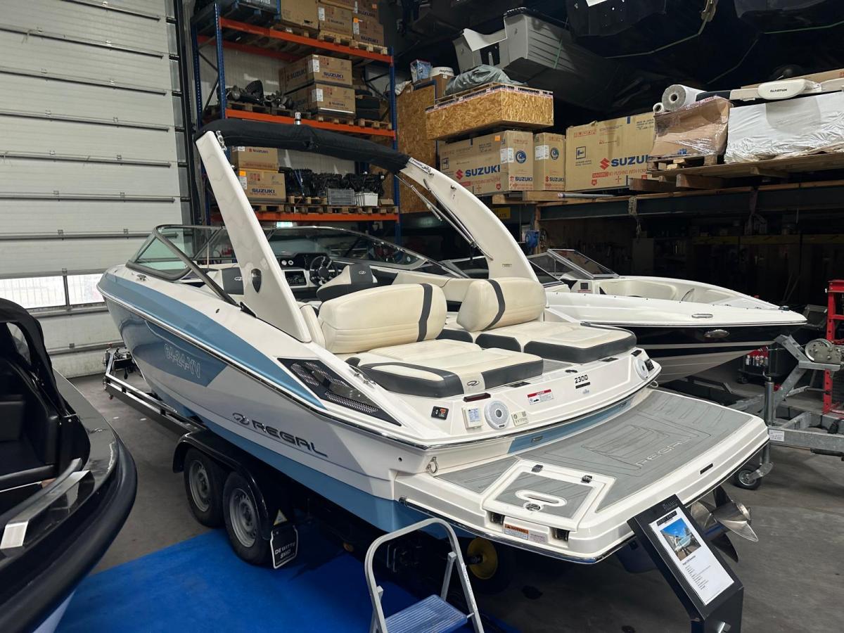 Regal 2300 Bowrider Te koop