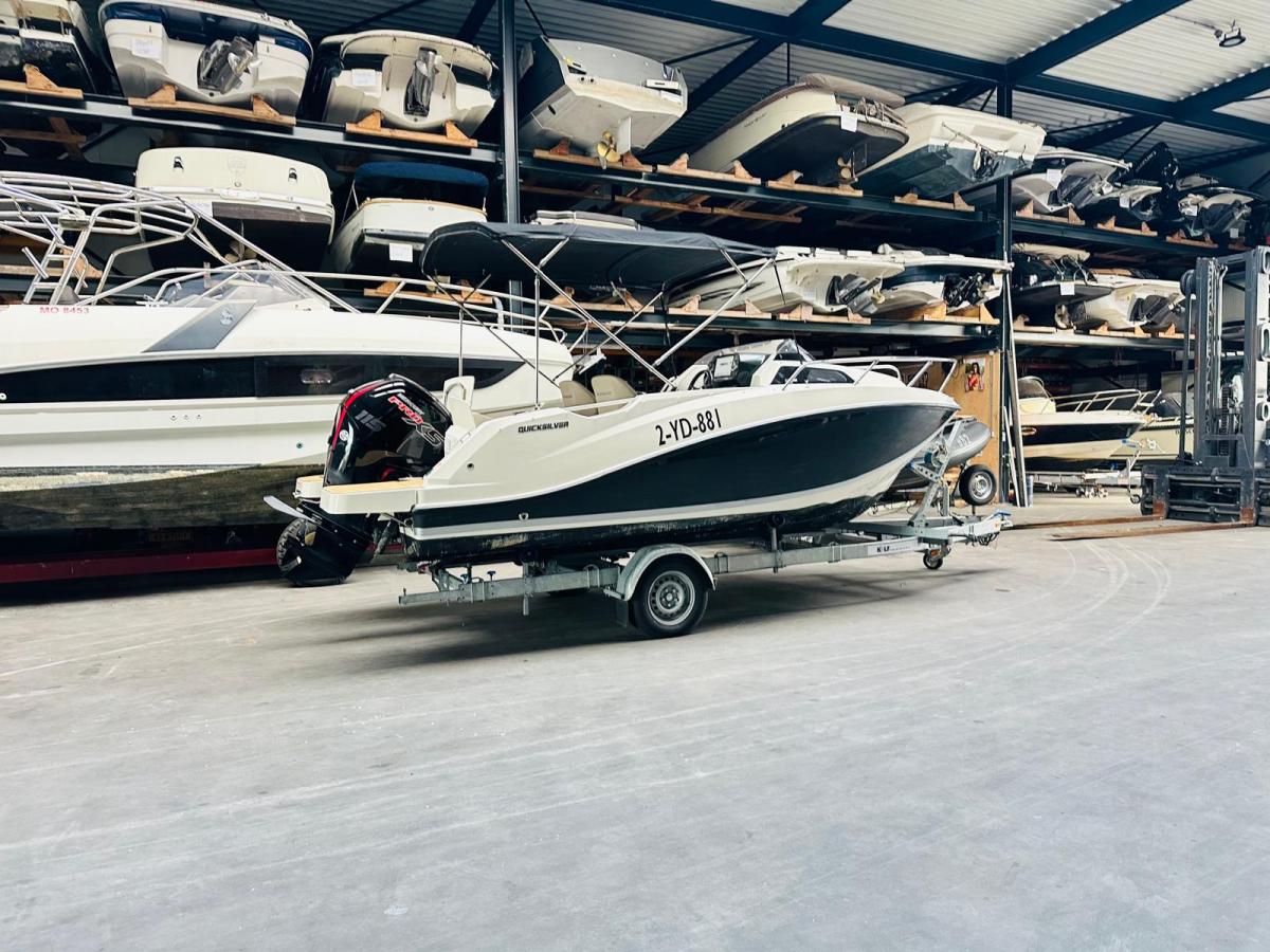 Quicksilver 555 Cabin Te koop